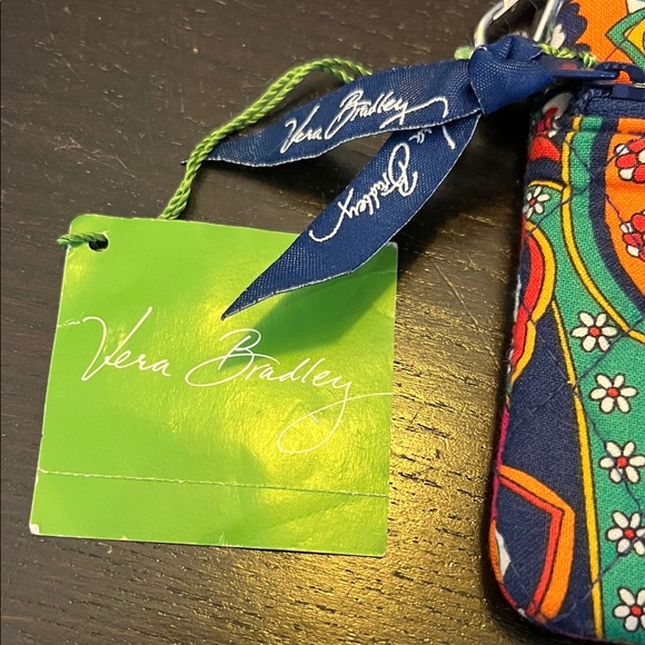 Vera Bradley NWT Venetian Paisley Zip Zip Wristlet - Retired Print - Picture 2 of 7